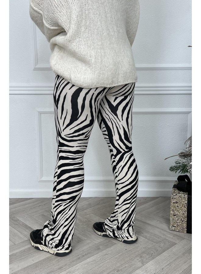 Soft Flare - Zebra Black/White