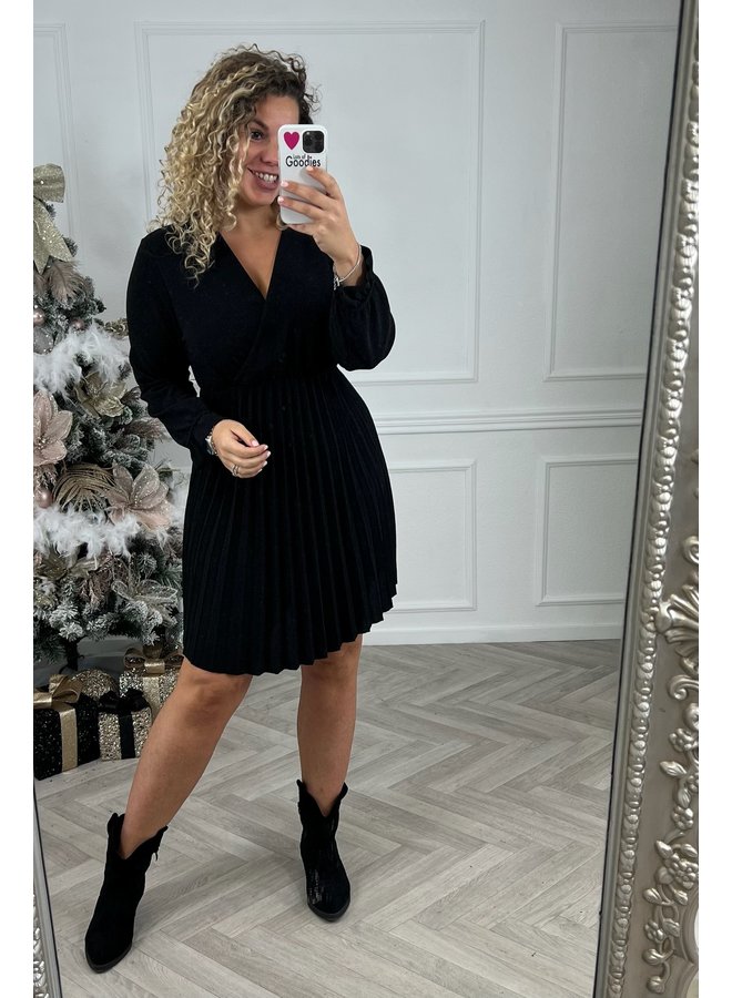 Perfect Party Plisse Dress - Black/Silver