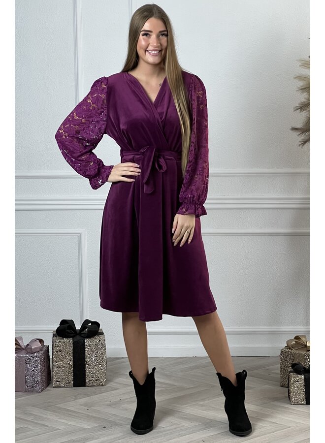 Curvy Velvet Lace Dress - Magenta