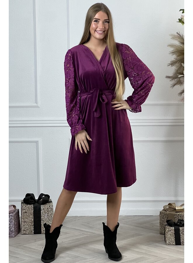 Curvy Velvet Lace Dress - Magenta