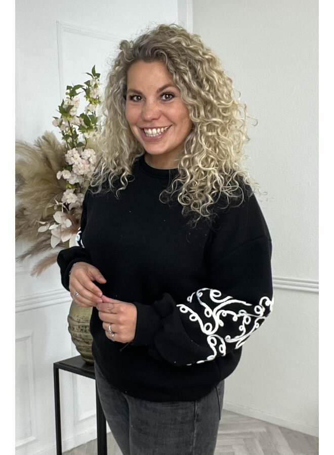 Musthave Barok Sweater - Black/White
