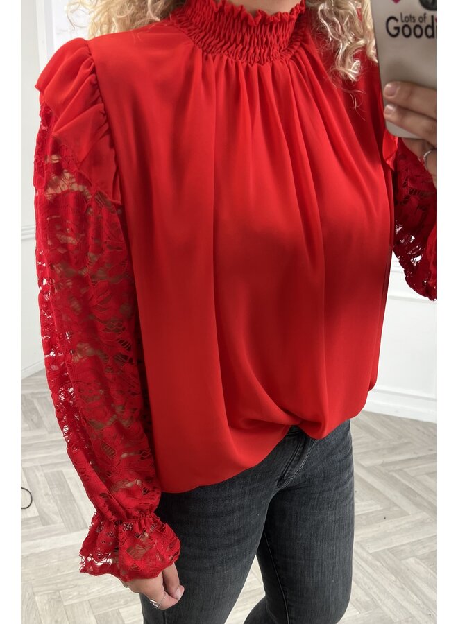 Curvy Pretty Lace Blouse - Red