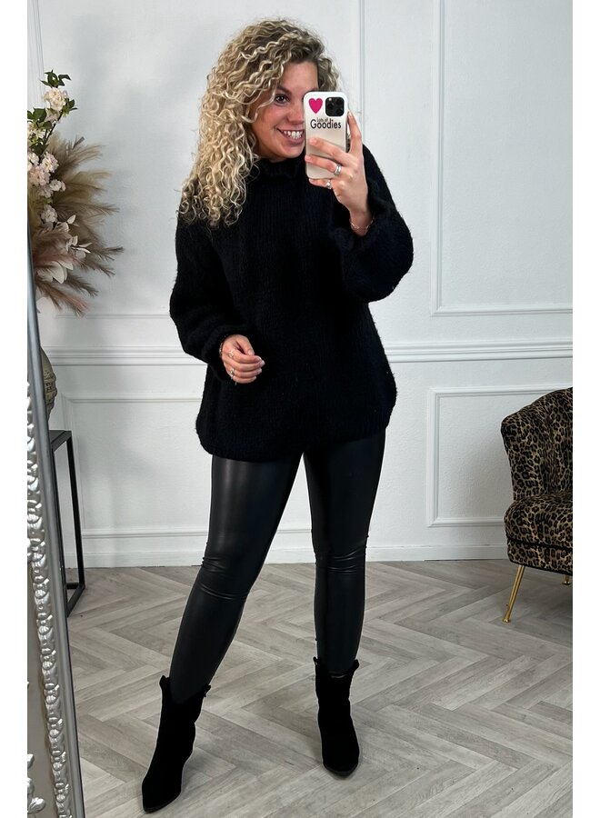 Curvy Ruffle Sweater - Black