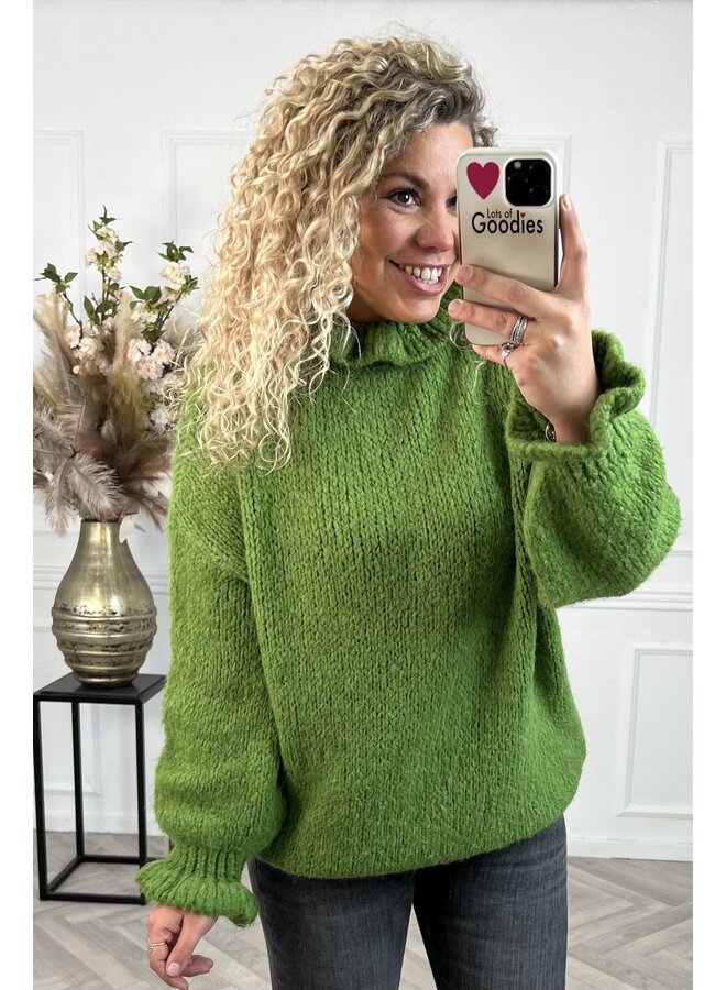 Curvy Ruffle Sweater - Green