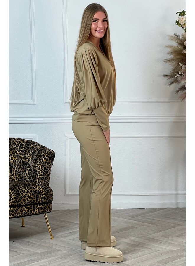 Travel Line Flare Pants - Camel