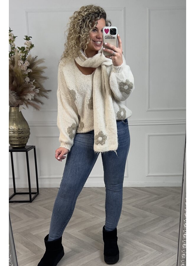 Cozy Flower Knitted Sweater - Off White/Taupe PRE-