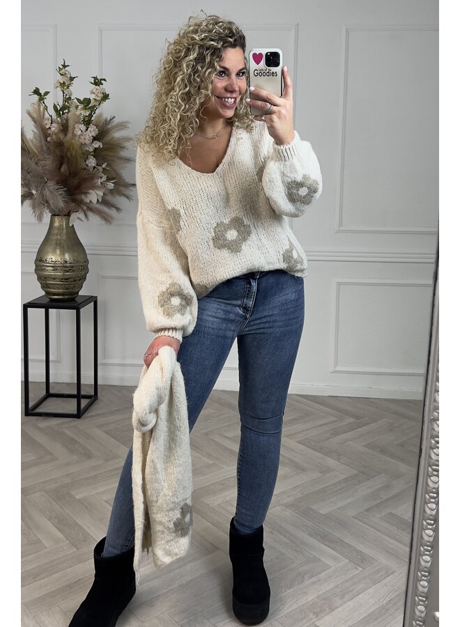 Cozy Flower Knitted Sweater - Off White/Taupe PRE-