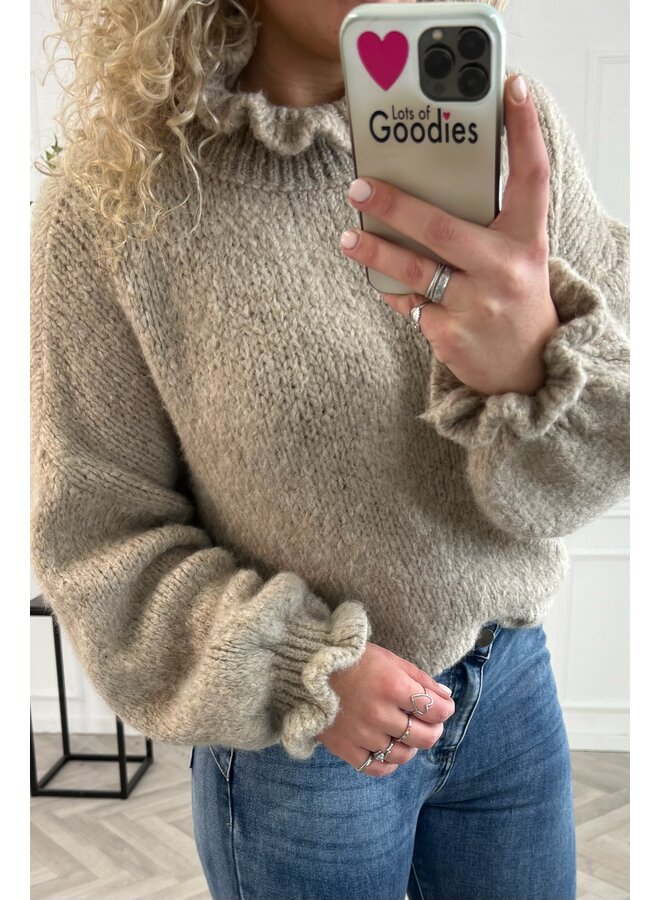 Regular Ruffle Sweater - Beige