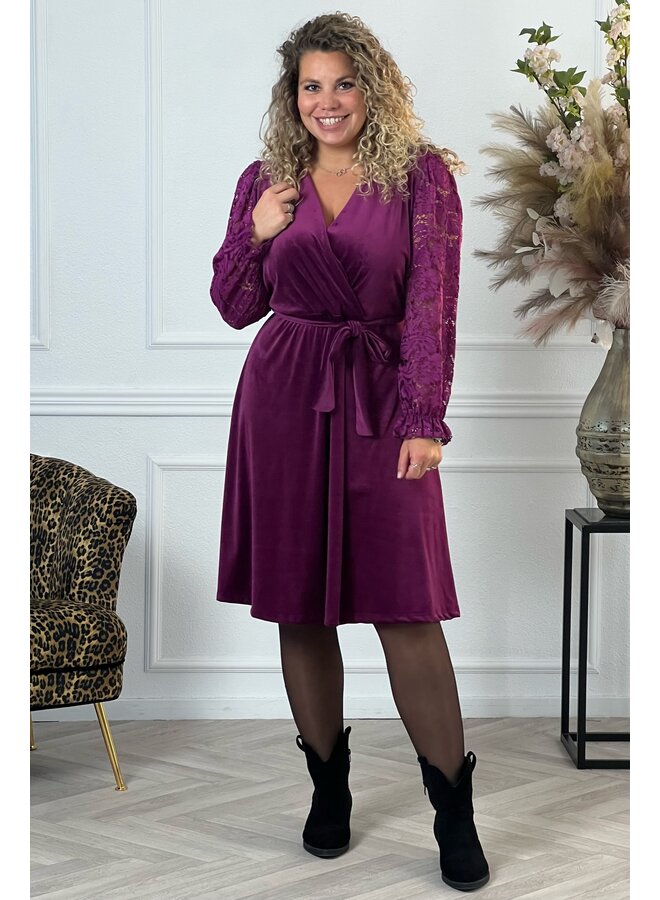 Curvy Velvet Lace Dress - Magenta