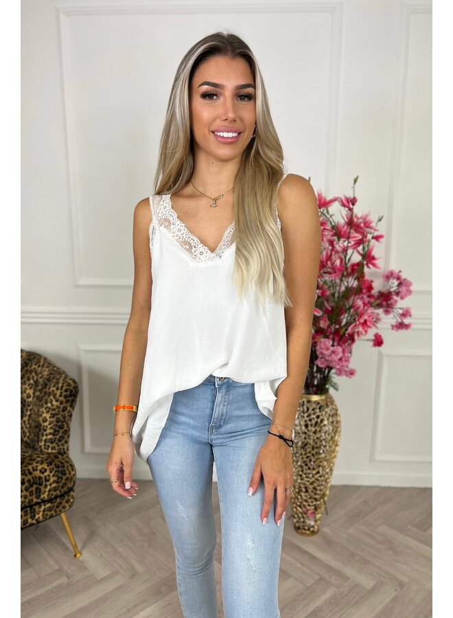 Curvy Sisi Lace Top - White
