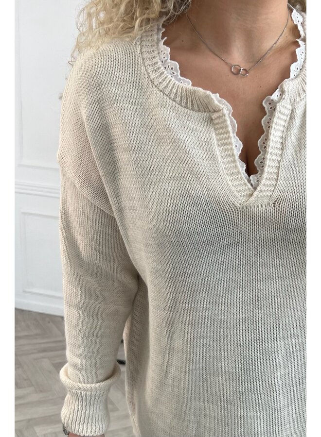 Sweet Broderie Sweater - Beige