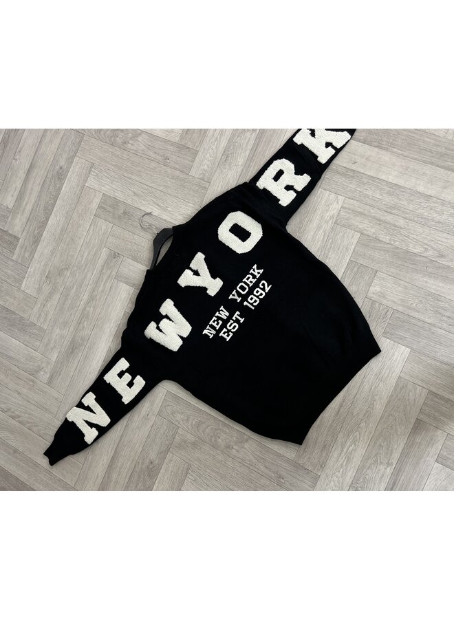 Manhattan New York Sweater - Black/White