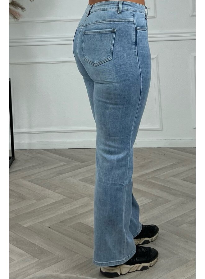 Basic Straight Leg Jeans - Light Blue