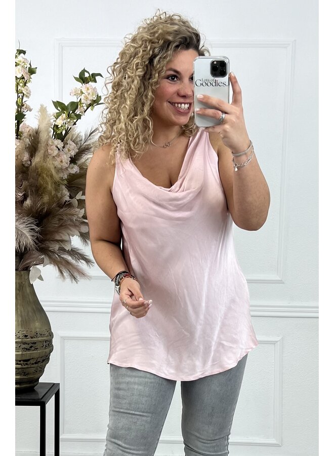 Curvy Classic Silky Top - Soft Pink