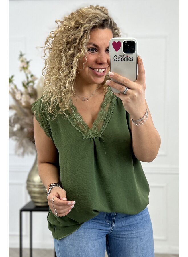 Curvy Malibu Lace Top - Armygreen