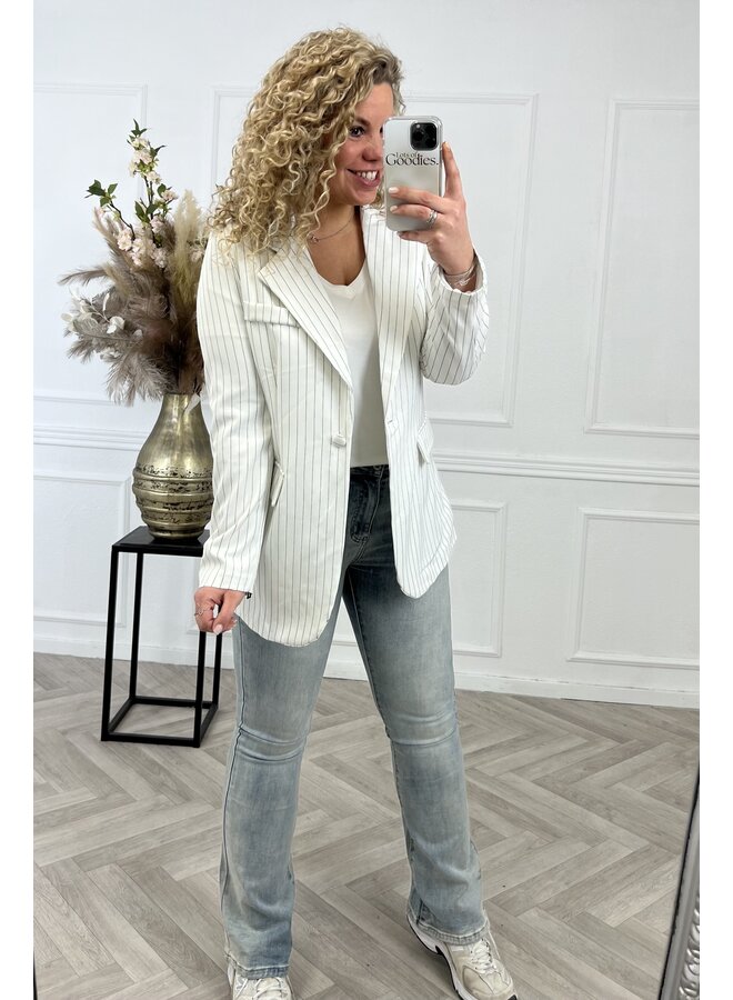 Curvy Lucy Striped Blazer - White/Black