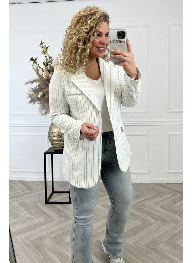 Curvy Lucy Striped Blazer - White/Black