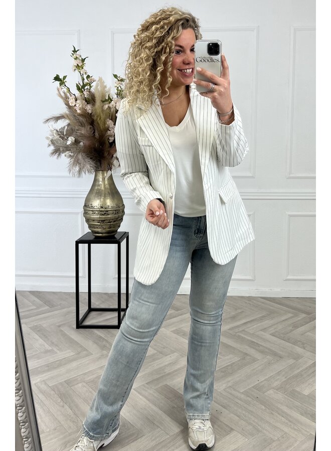 Curvy Lucy Striped Blazer - White/Black