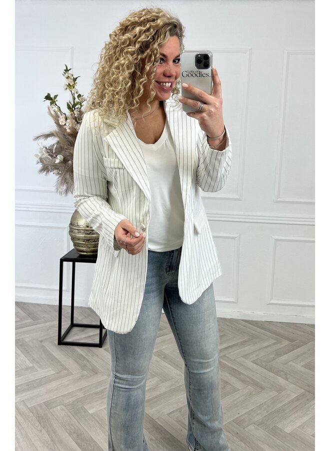 Curvy Lucy Striped Blazer - White/Black