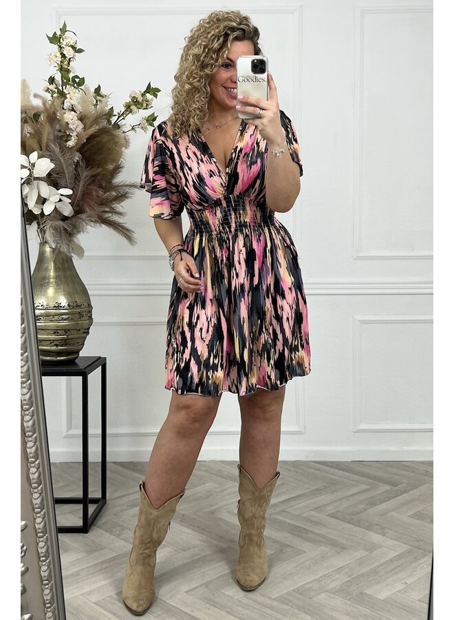 Curvy Short Striped Taille Dress - Black/Pink