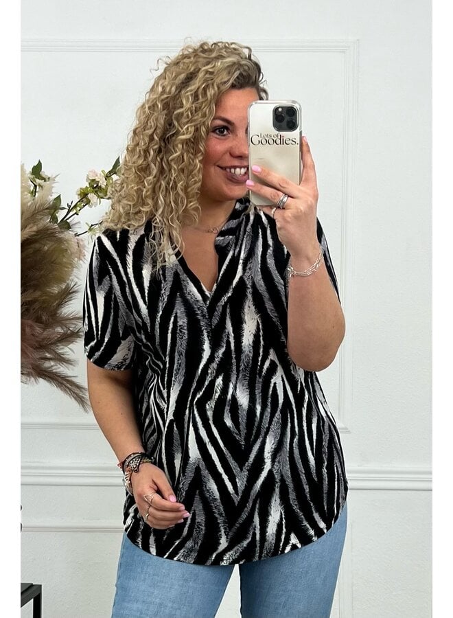 Curvy Zebra Top - Black/White