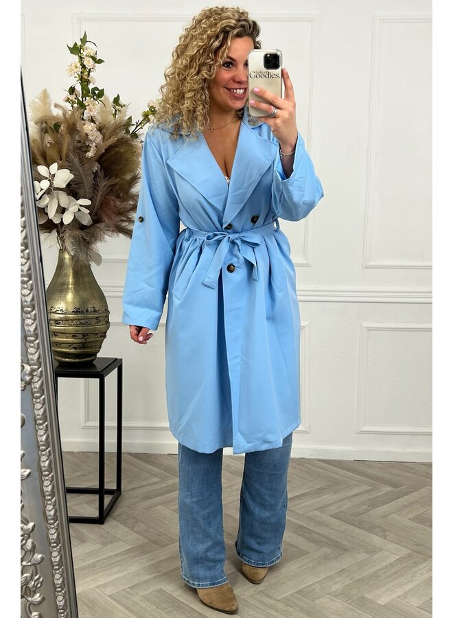 Curvy Trenchcoat - Light Blue