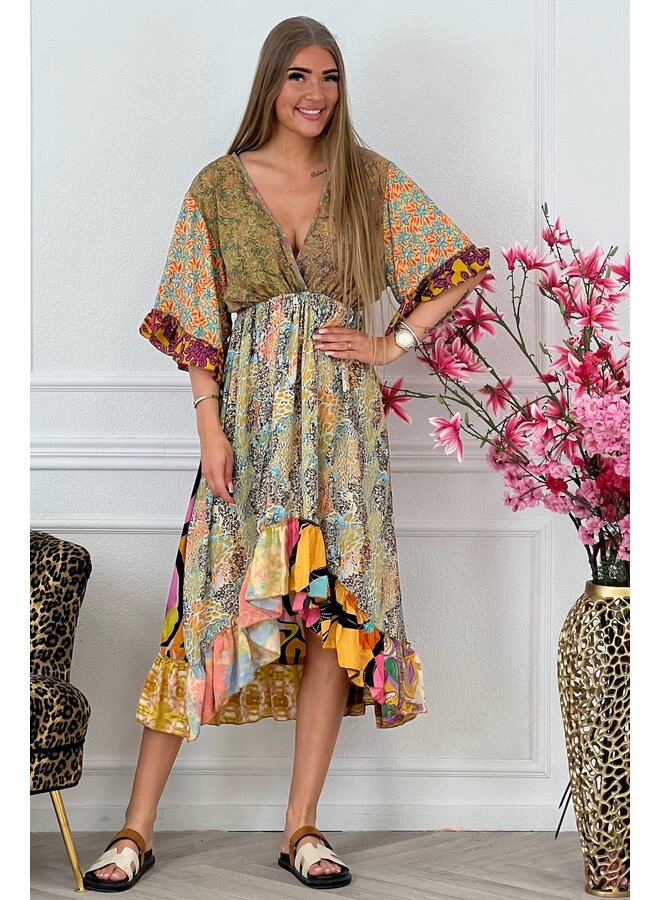 Unique Spanish Dress - Number 140