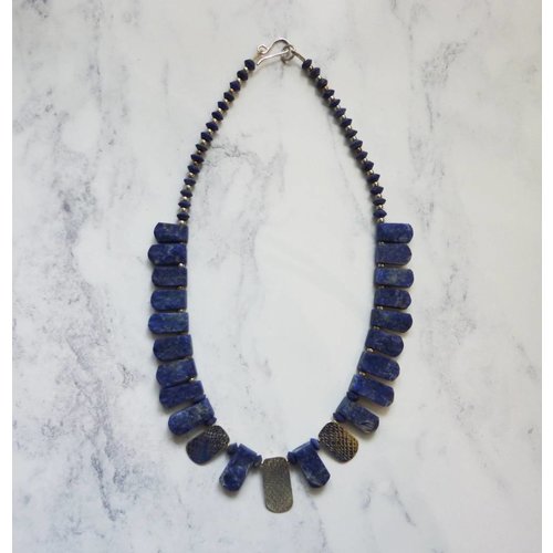 Angela Learoyd Lapis and 3 silver accents collar necklace Angela Learoyd Lapis and 3 silver accents collar necklace