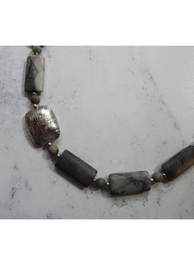 Lozenge Jasper gemstones and silver necklace