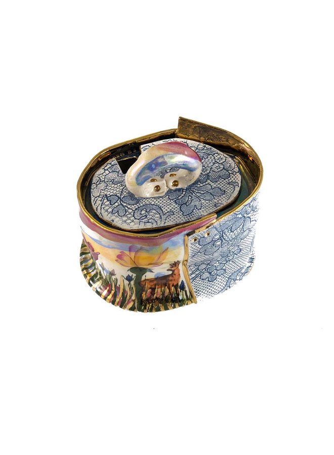 Secret Garden Lustre lidded Sugar bowl