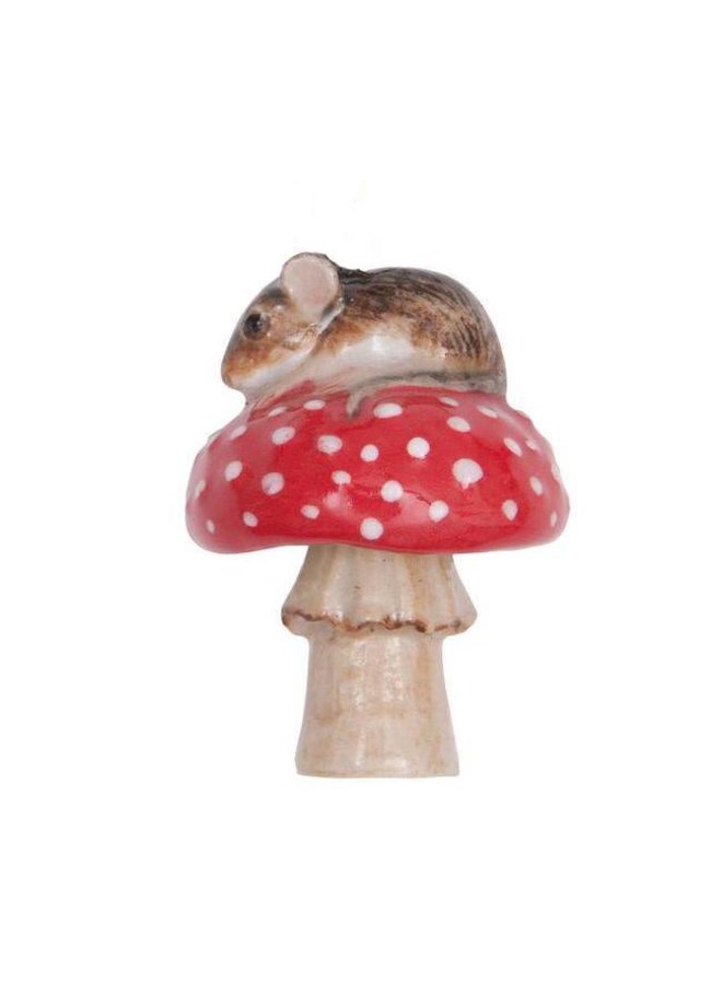 Mouse on toadstool hand painted porcelain 064