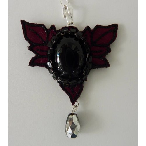 Vikki Lafford Garside Collar bordado Nouveau Vikki Lafford Garside Collar bordado Nouveau