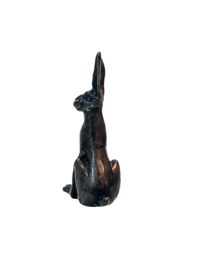 Hare sitting bronze 14