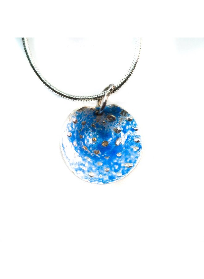 Round blue  silver and enamel necklace