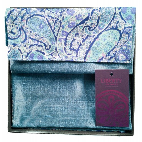 Lady Crow Silks Blauer Paisley Liberty Baumwolle und Seide Schal Boxed Lady Crow Silks Blauer Paisley Liberty Baumwolle und Seide Schal Boxed
