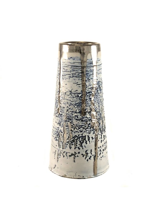 Textured conical form platinum lustre