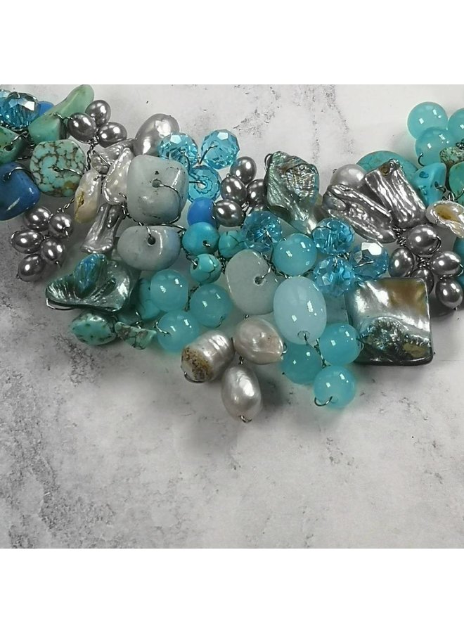 Collar de abalorios azul turquesa 035