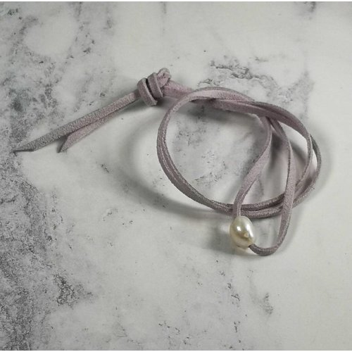 Lotus Feet Freshwater Pearl lilac suede pendant 045 Lotus Feet Freshwater Pearl lilac suede pendant 045