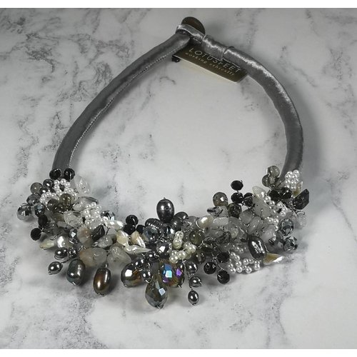 Lotus Feet Collar plata satinado 029 Lotus Feet Collar plata satinado 029