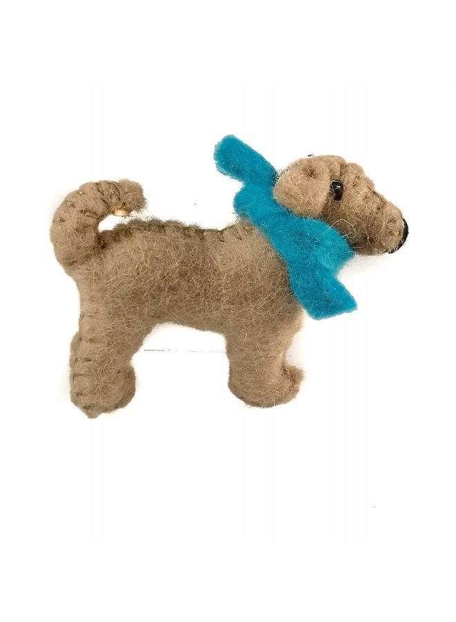 Marley pup tan felt brooch 017