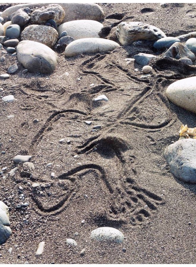 Menschliche Spuren 2 - Im Sand schlafen - Foto