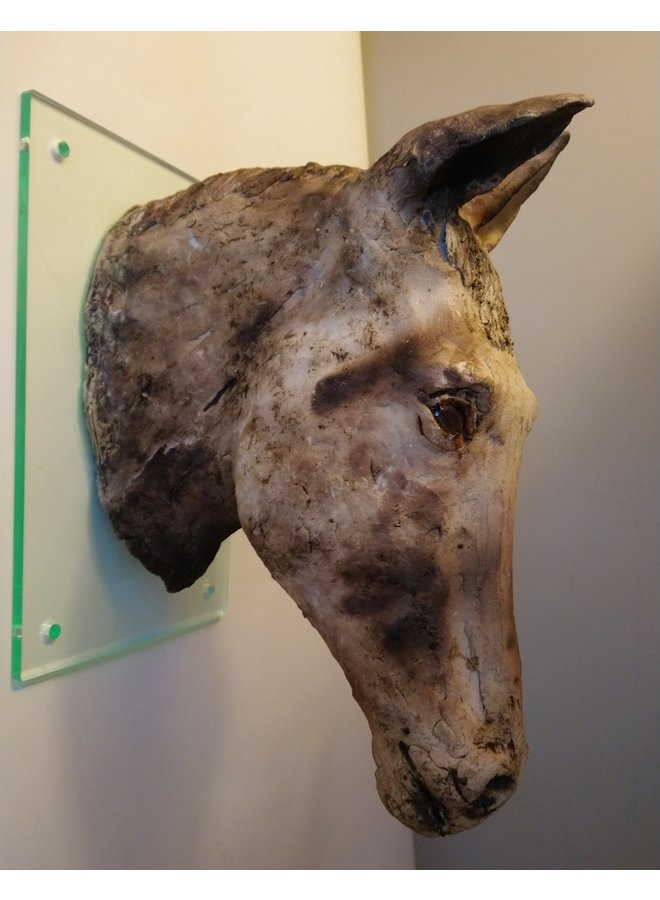 Horse Head wall work stoneware 02