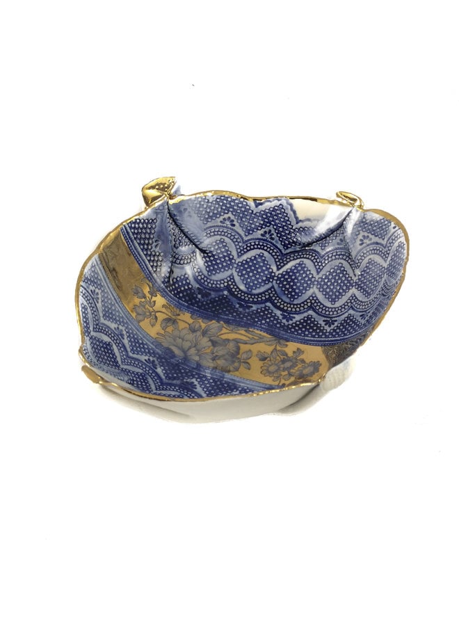 Blue and gold lustre Floral Bowl 23