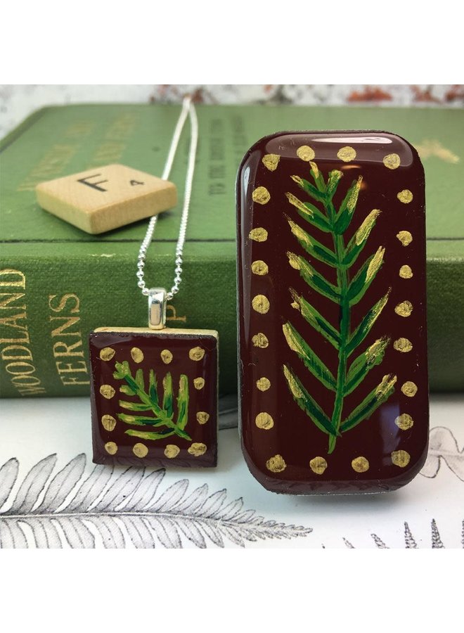 Woodland Burburndy Scrabble Tile O in der kleinen Dose 51