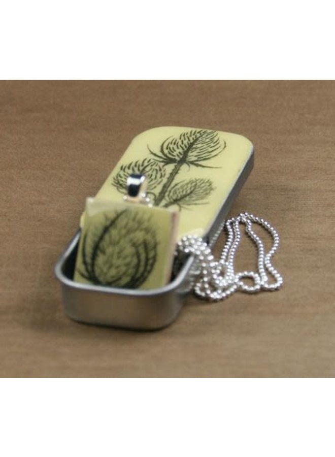 Teasel Scrabble  O Tile Pendant and Tin 04