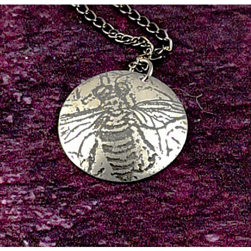 Anna Roebuck Bee Metal Light Dome Anhänger 39 Anna Roebuck Bee Metal Light Dome Anhänger 39