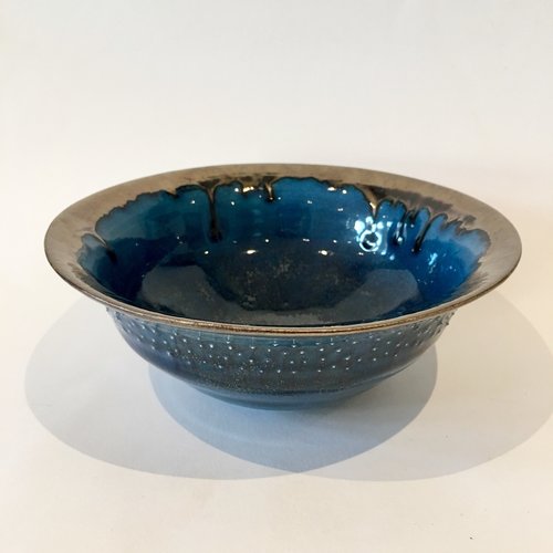 Gabi Komar-Dixon Cuenco alto de barro azul y bronce 10 Gabi Komar-Dixon Cuenco alto de barro azul y bronce 10