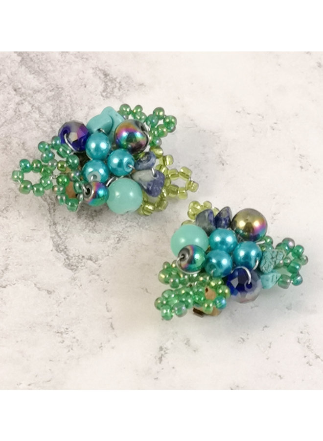 Gaugan clip earrings 076