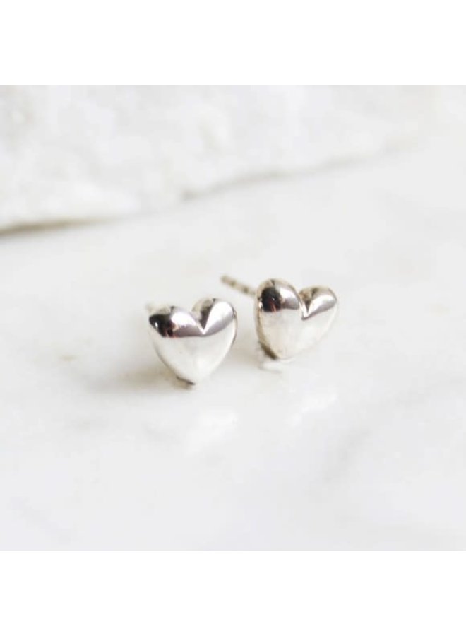 Heart stud silver earrings 68