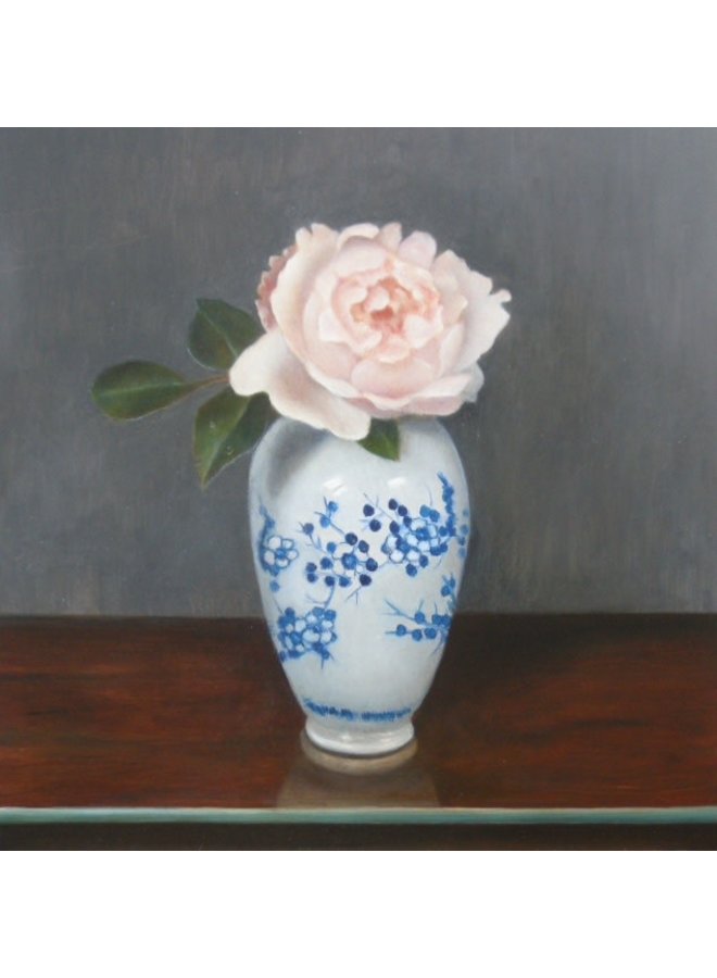 Rose dans un vase bleu et blanc 041